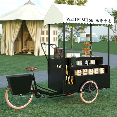 디스플레이 냉장고와 맞춤형 간식 트럭과 함께 거리 음식 배달 자전거