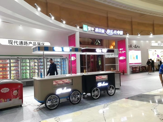 휠이 있는 이동용 아이스크림 밀기 카트
