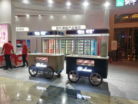 휠이 있는 이동용 아이스크림 밀기 카트